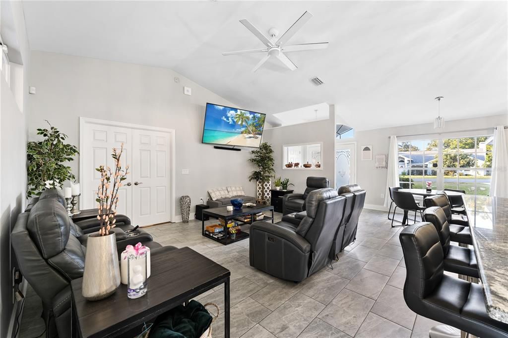 Active With Contract: $364,900 (3 beds, 2 baths, 1883 Square Feet)