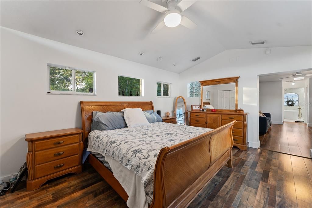 Active With Contract: $364,900 (3 beds, 2 baths, 1883 Square Feet)