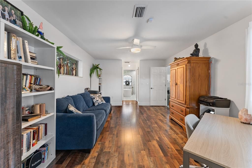 Active With Contract: $364,900 (3 beds, 2 baths, 1883 Square Feet)