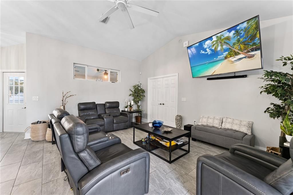 Active With Contract: $364,900 (3 beds, 2 baths, 1883 Square Feet)
