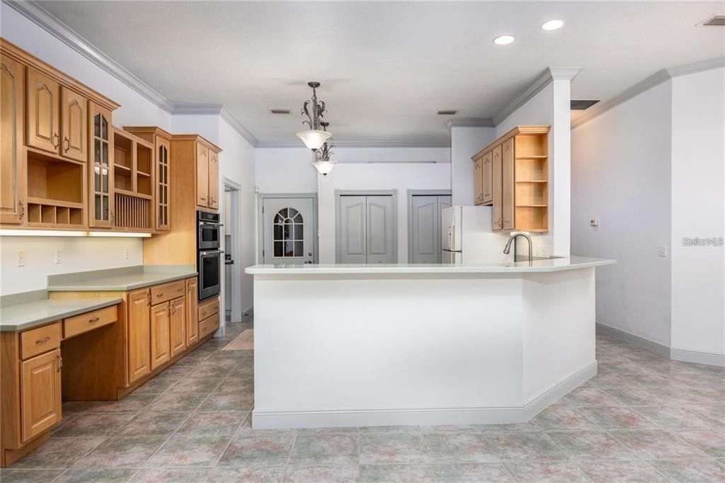 For Sale: $525,000 (4 beds, 3 baths, 3734 Square Feet)