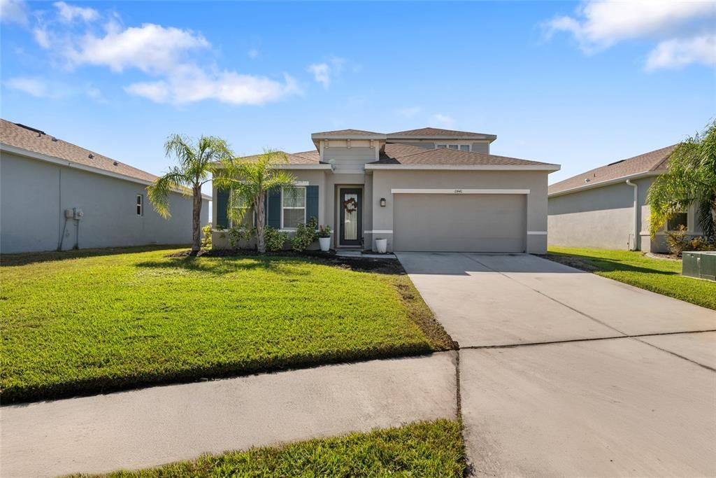 For Sale: $419,900 (4 beds, 2 baths, 2378 Square Feet)