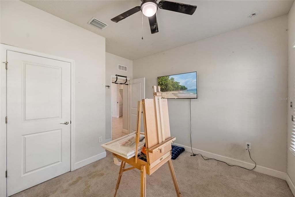 For Sale: $419,900 (4 beds, 2 baths, 2378 Square Feet)