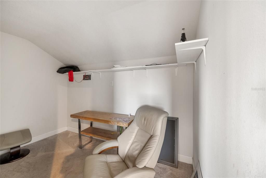 For Sale: $419,900 (4 beds, 2 baths, 2378 Square Feet)