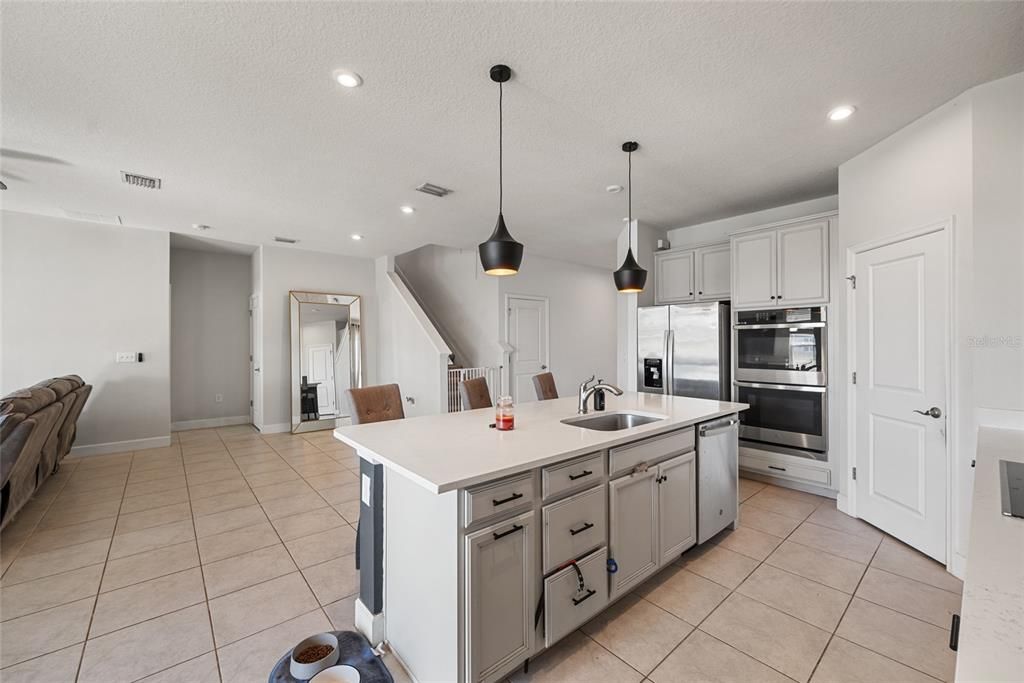 For Sale: $419,900 (4 beds, 2 baths, 2378 Square Feet)