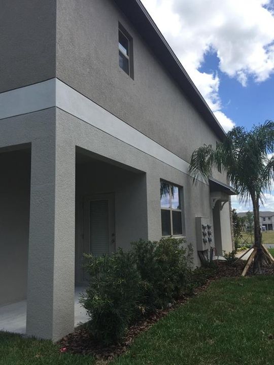 出租: $2,100 (3 贝兹, 2 浴室, 1824 平方英尺)