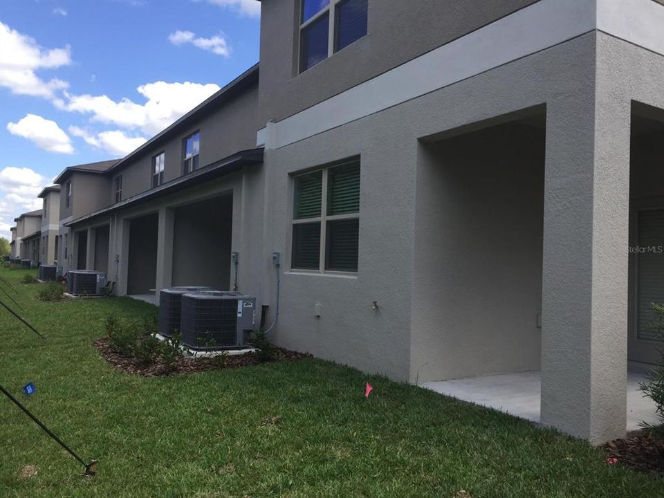 出租: $2,100 (3 贝兹, 2 浴室, 1824 平方英尺)