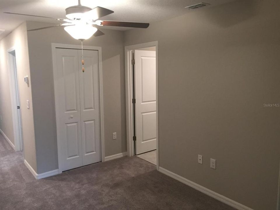 出租: $2,100 (3 贝兹, 2 浴室, 1824 平方英尺)