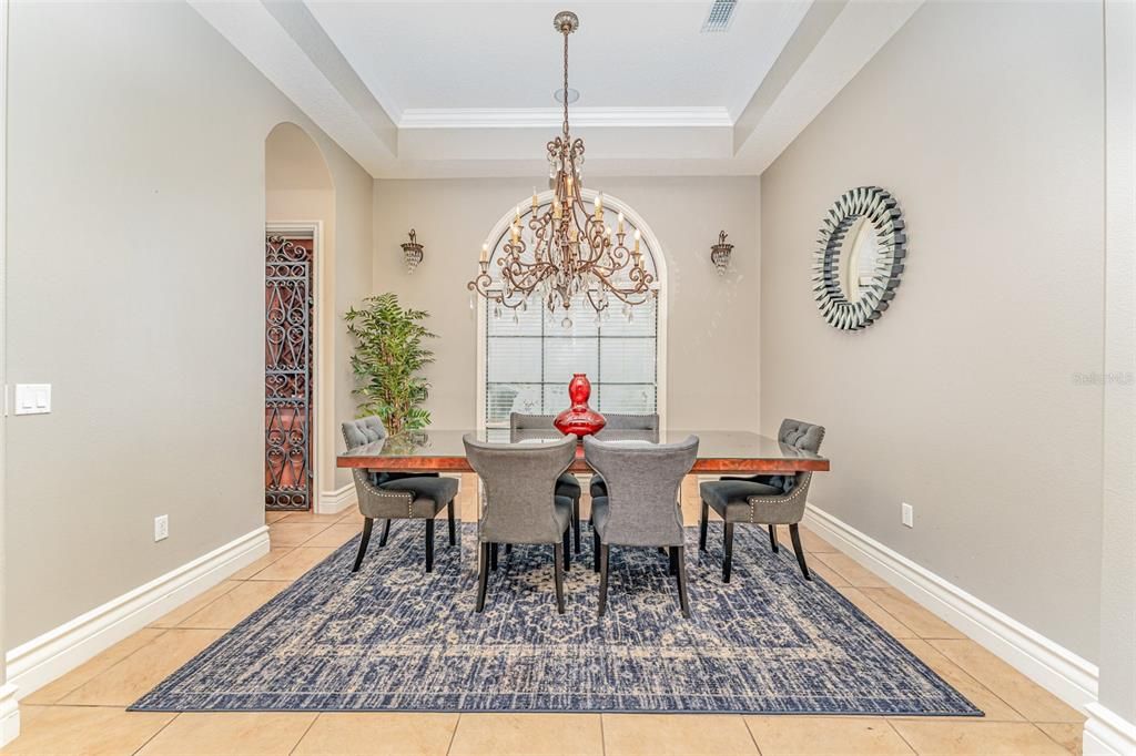 For Sale: $1,475,000 (5 beds, 5 baths, 4615 Square Feet)