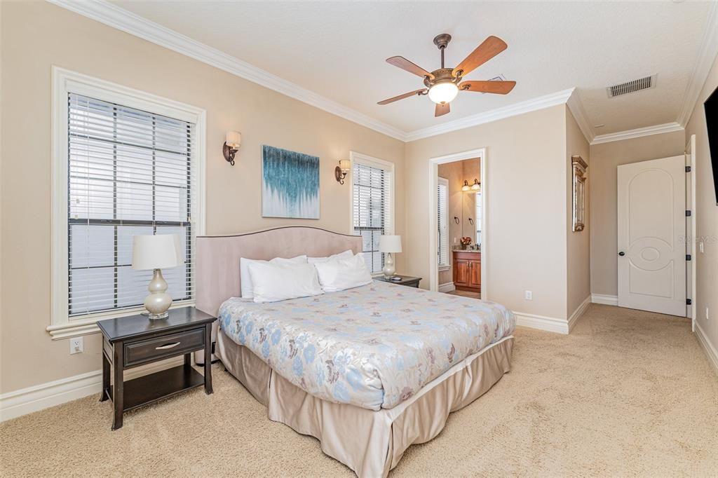 For Sale: $1,475,000 (5 beds, 5 baths, 4615 Square Feet)