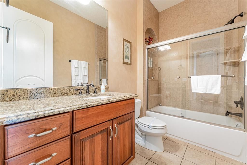 For Sale: $1,475,000 (5 beds, 5 baths, 4615 Square Feet)