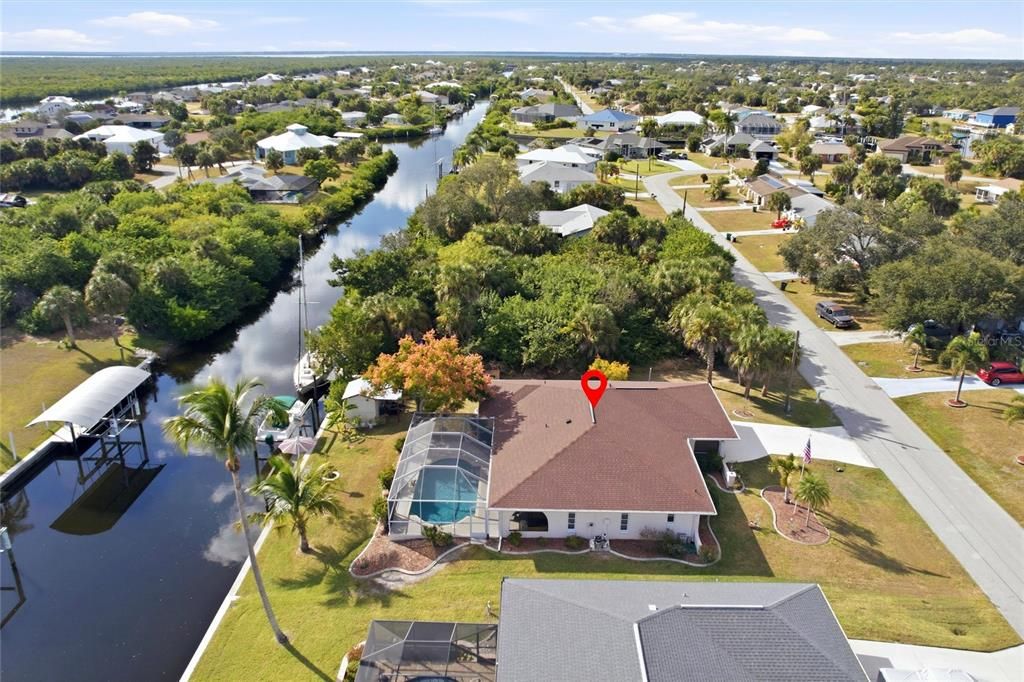 Active With Contract: $425,000 (3 beds, 2 baths, 1528 Square Feet)