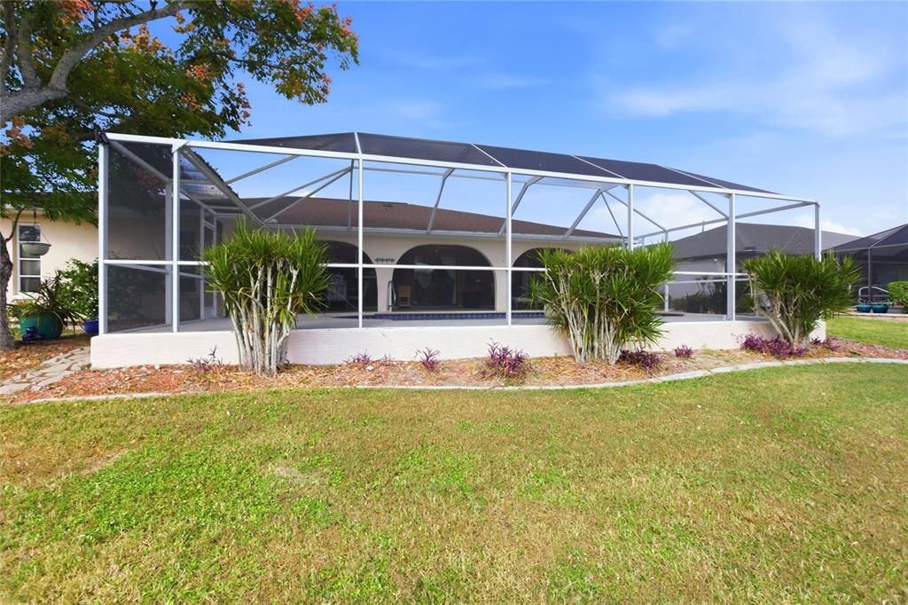 Active With Contract: $425,000 (3 beds, 2 baths, 1528 Square Feet)