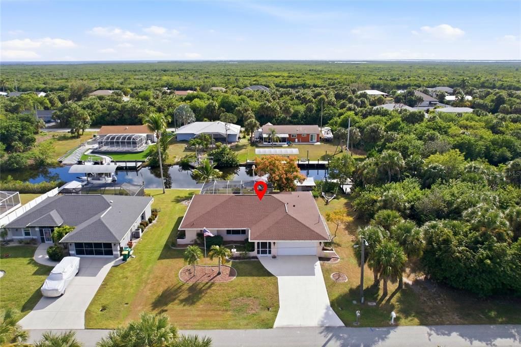 Active With Contract: $425,000 (3 beds, 2 baths, 1528 Square Feet)