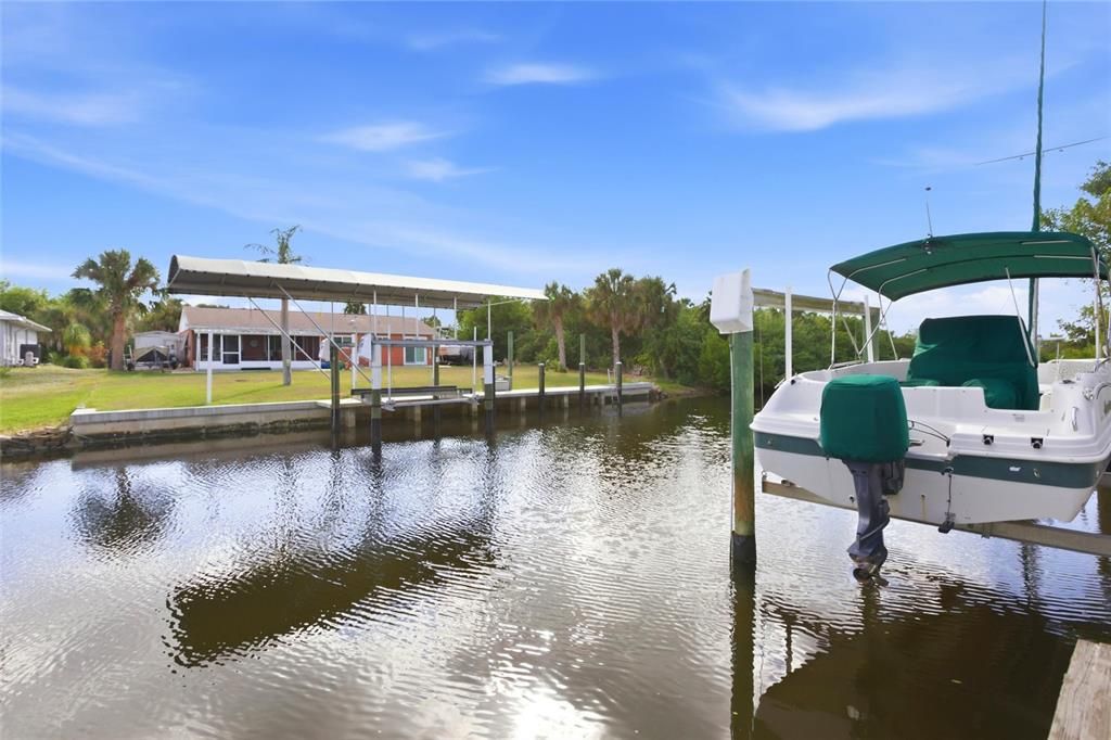 Active With Contract: $425,000 (3 beds, 2 baths, 1528 Square Feet)