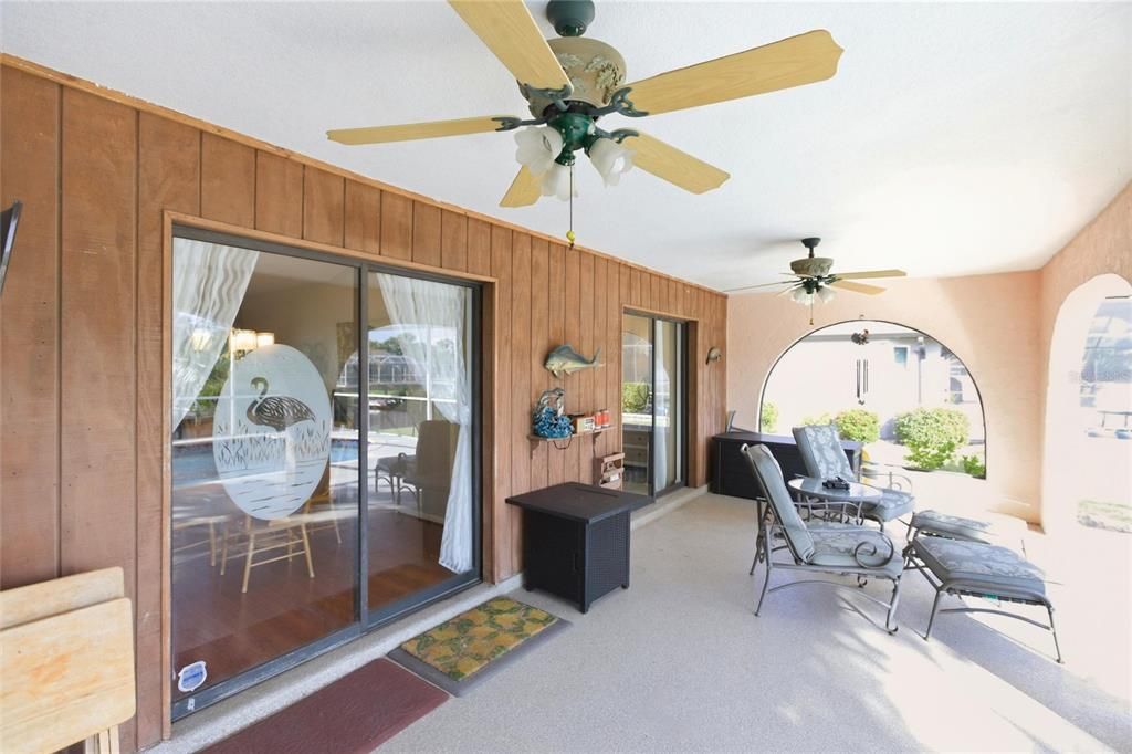 Active With Contract: $425,000 (3 beds, 2 baths, 1528 Square Feet)