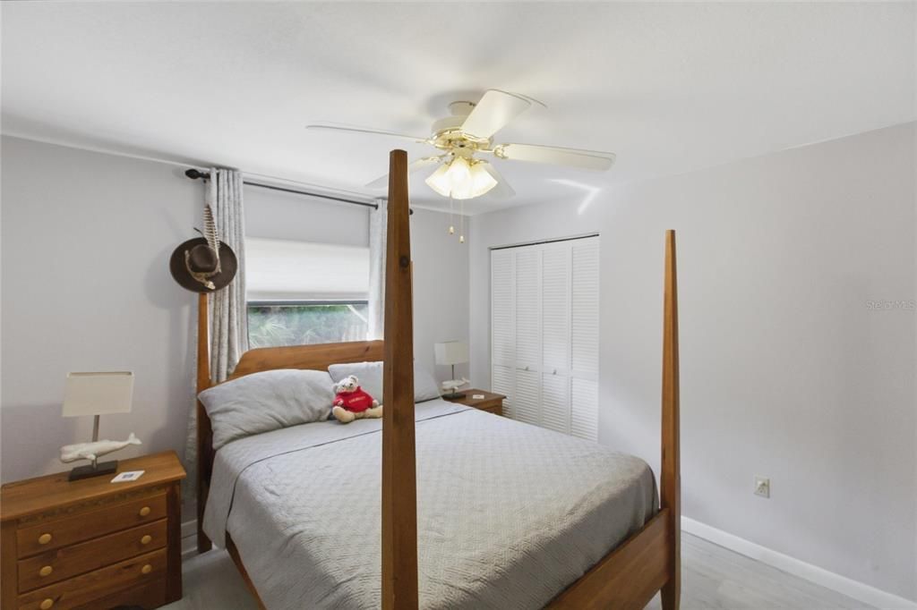 Active With Contract: $425,000 (3 beds, 2 baths, 1528 Square Feet)