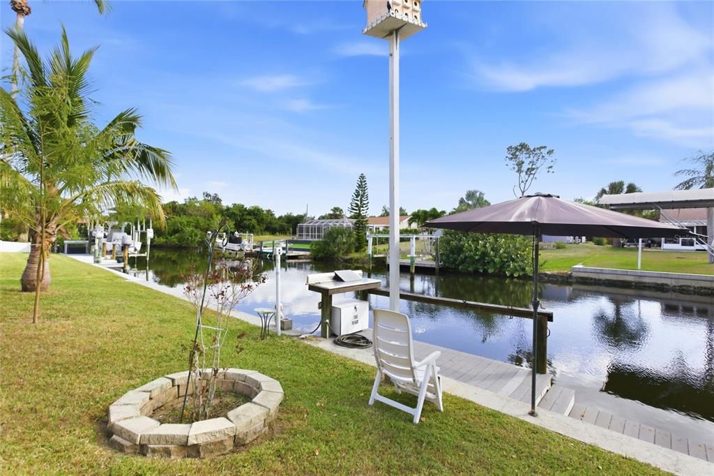 Active With Contract: $425,000 (3 beds, 2 baths, 1528 Square Feet)