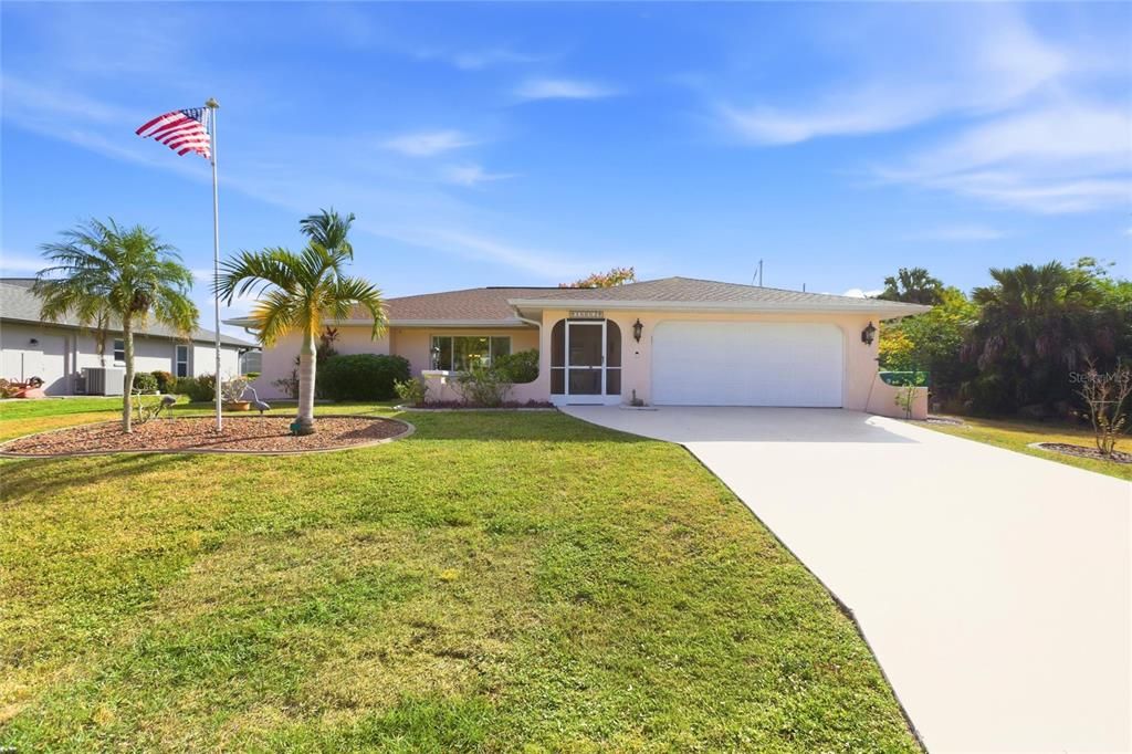 Active With Contract: $425,000 (3 beds, 2 baths, 1528 Square Feet)