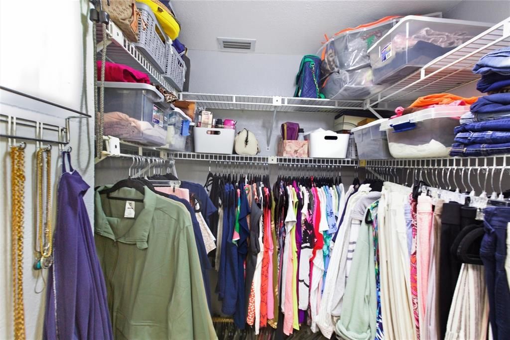 Active With Contract: $425,000 (3 beds, 2 baths, 1528 Square Feet)