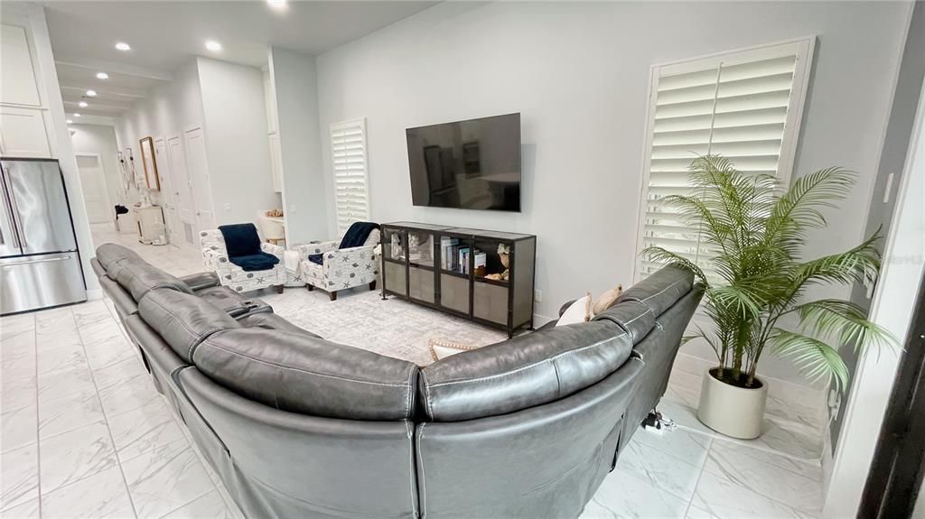 For Sale: $1,299,000 (6 beds, 6 baths, 3620 Square Feet)