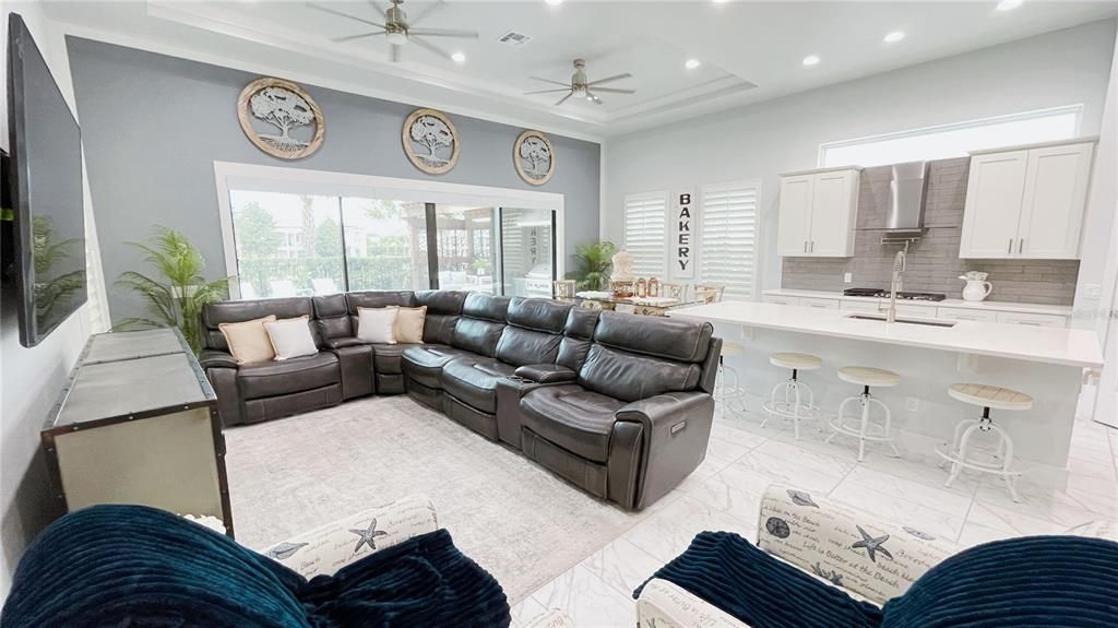 For Sale: $1,299,000 (6 beds, 6 baths, 3620 Square Feet)