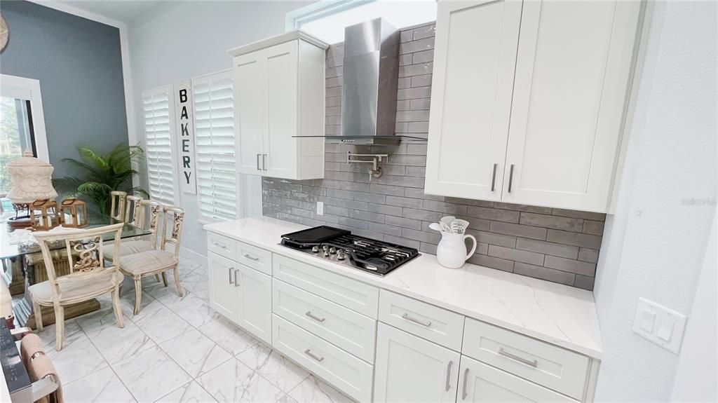 For Sale: $1,299,000 (6 beds, 6 baths, 3620 Square Feet)