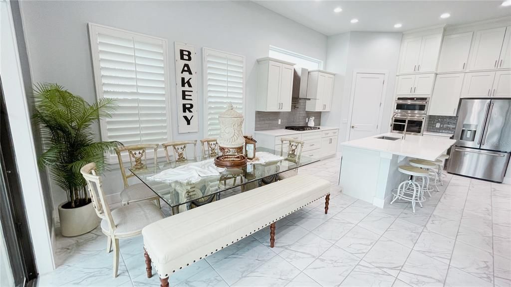 For Sale: $1,299,000 (6 beds, 6 baths, 3620 Square Feet)