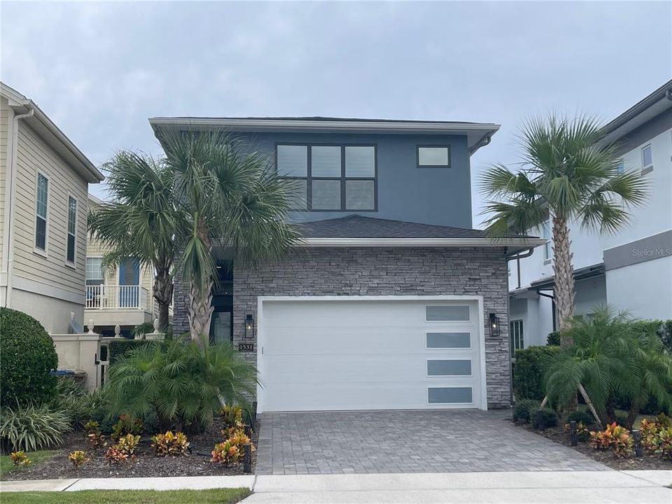 For Sale: $1,299,000 (6 beds, 6 baths, 3620 Square Feet)