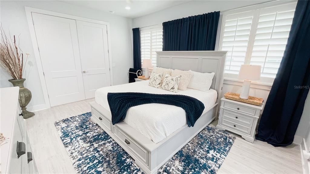 For Sale: $1,299,000 (6 beds, 6 baths, 3620 Square Feet)