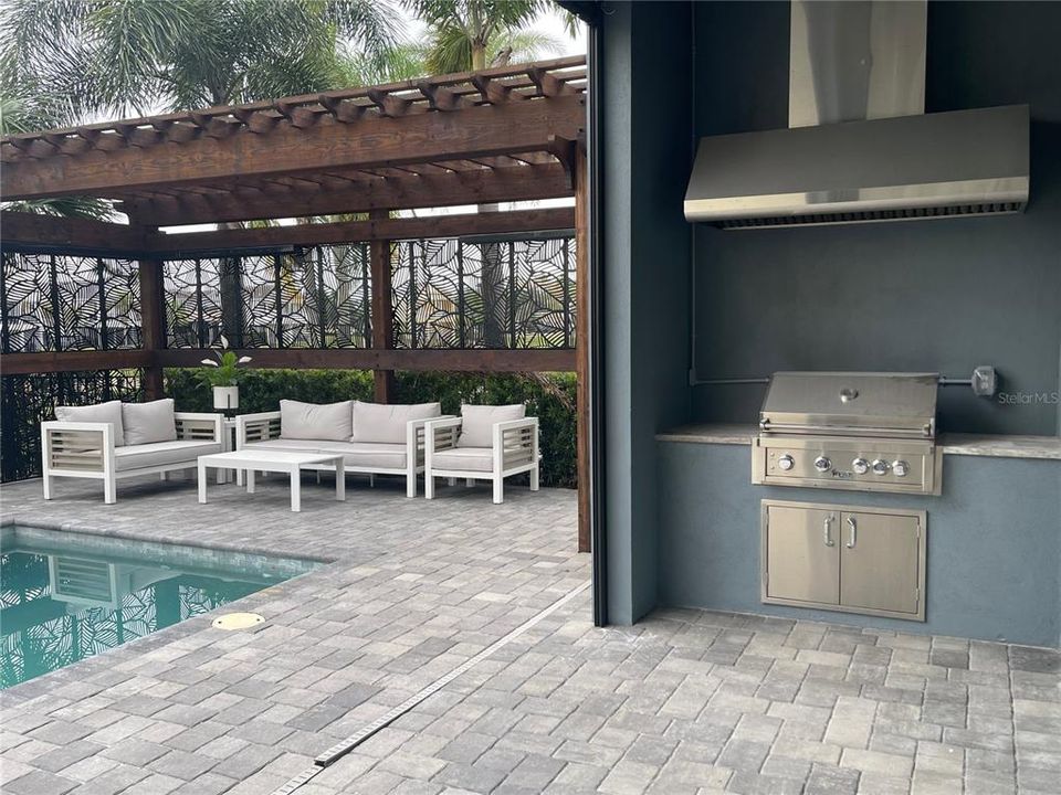 For Sale: $1,299,000 (6 beds, 6 baths, 3620 Square Feet)