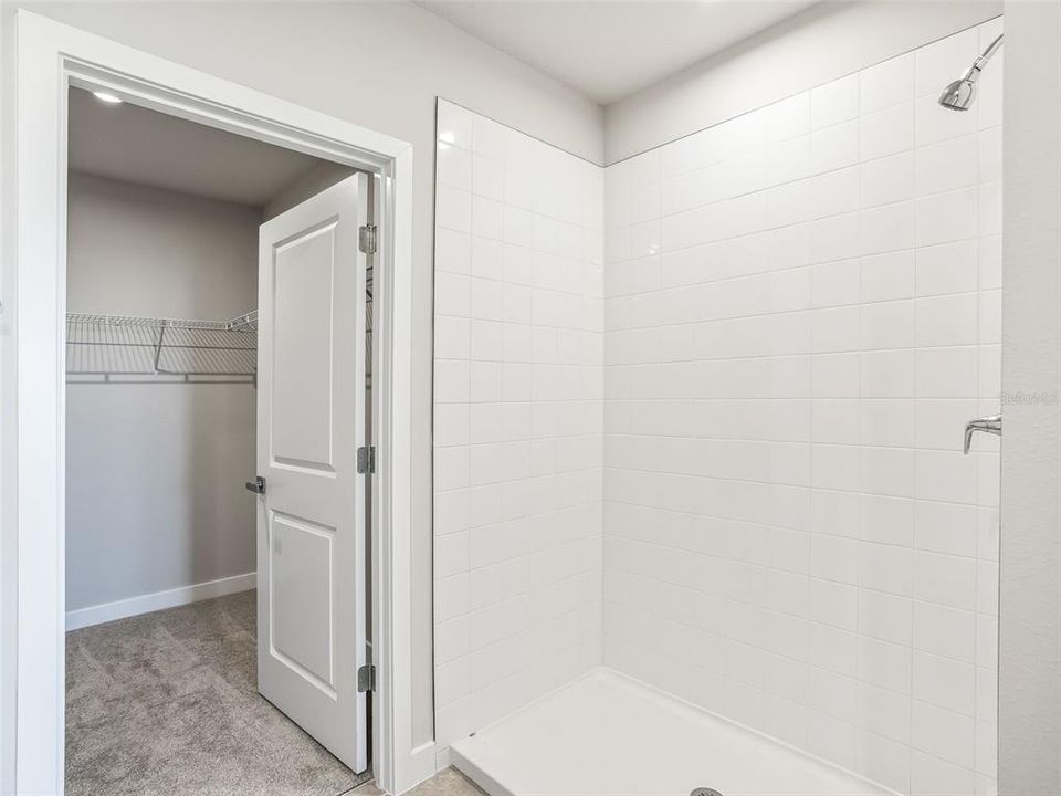 En Venta: $273,500 (3 camas, 2 baños, 1632 Pies cuadrados)