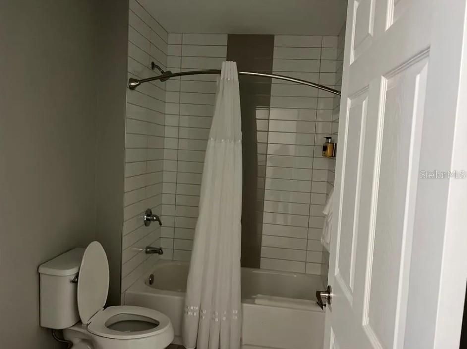 待售: $435,999 (3 贝兹, 2 浴室, 1396 平方英尺)