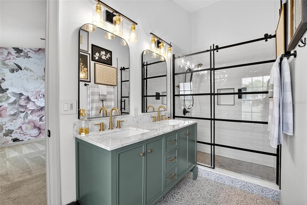 Active With Contract: $360,000 (3 beds, 2 baths, 1540 Square Feet)