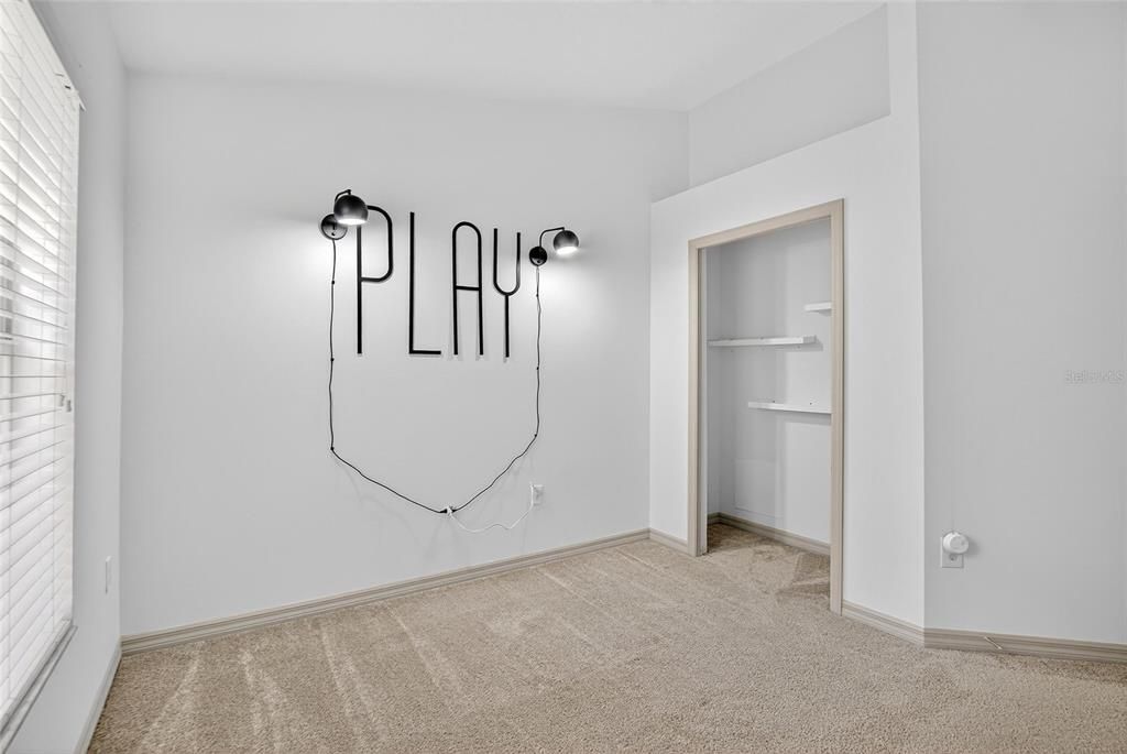 Active With Contract: $360,000 (3 beds, 2 baths, 1540 Square Feet)