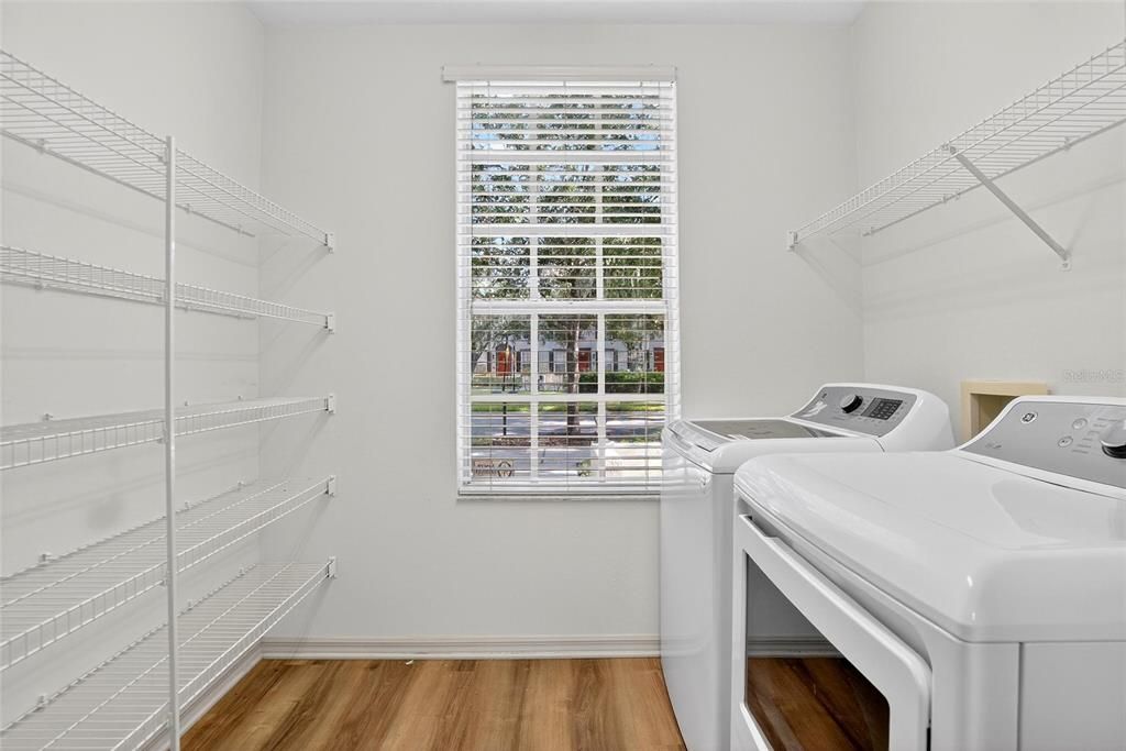 Active With Contract: $360,000 (3 beds, 2 baths, 1540 Square Feet)