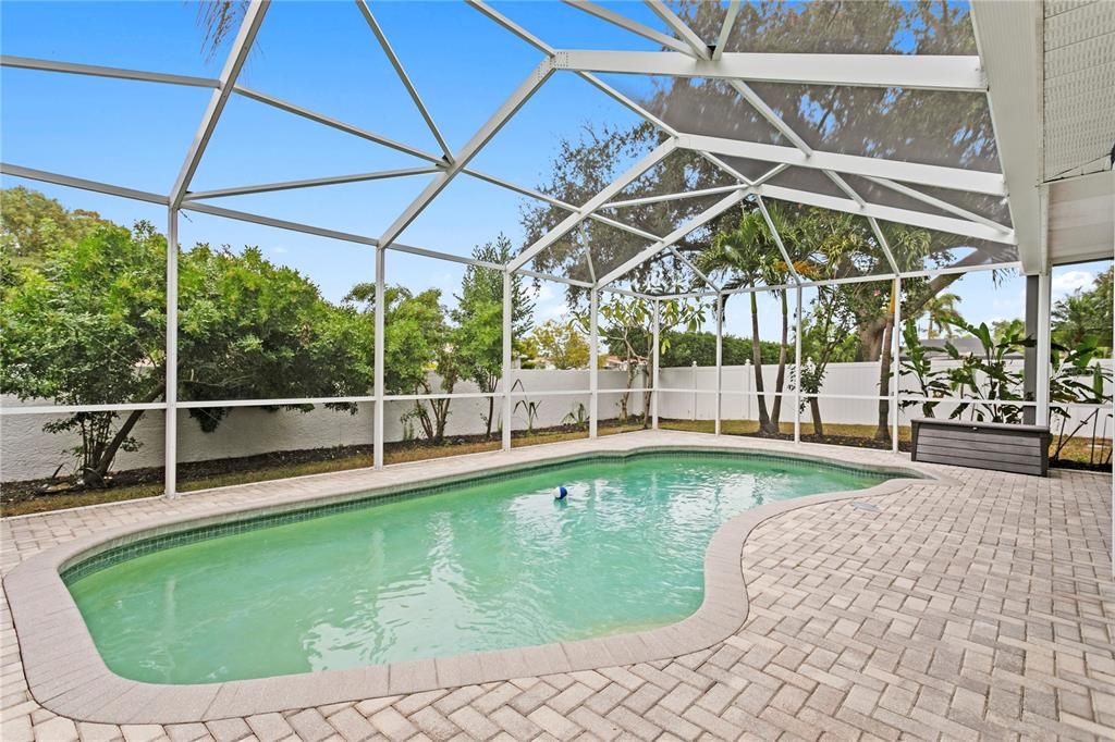 合同活跃: $469,000 (3 贝兹, 2 浴室, 1778 平方英尺)