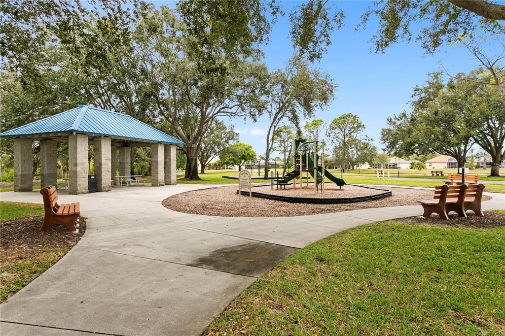 合同活跃: $469,000 (3 贝兹, 2 浴室, 1778 平方英尺)