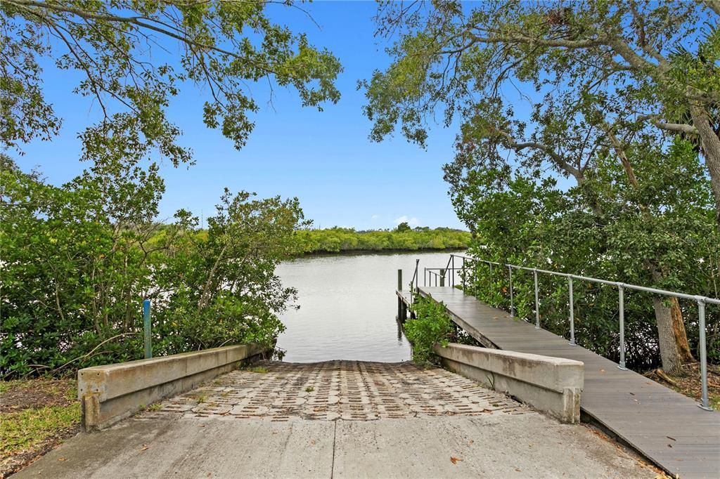 合同活跃: $469,000 (3 贝兹, 2 浴室, 1778 平方英尺)