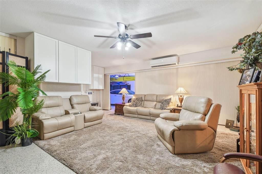 For Sale: $1,599,000 (3 beds, 2 baths, 2334 Square Feet)