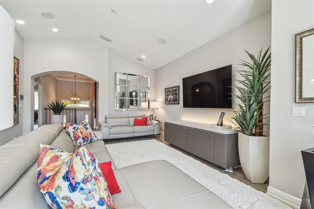 For Sale: $1,599,000 (3 beds, 2 baths, 2334 Square Feet)