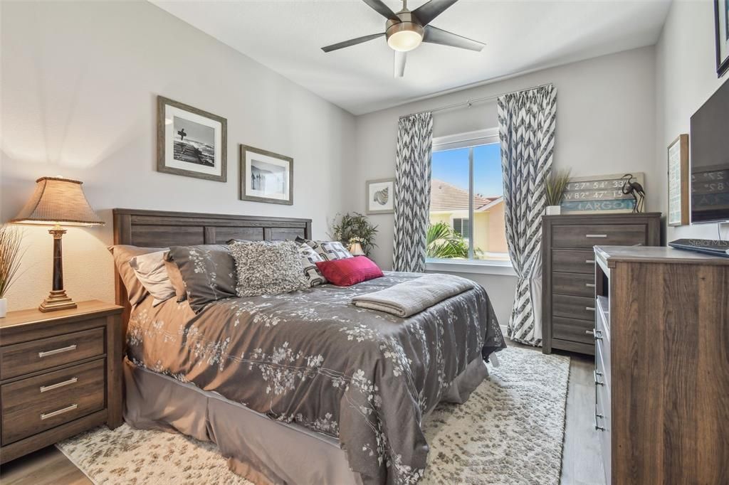 For Sale: $1,599,000 (3 beds, 2 baths, 2334 Square Feet)