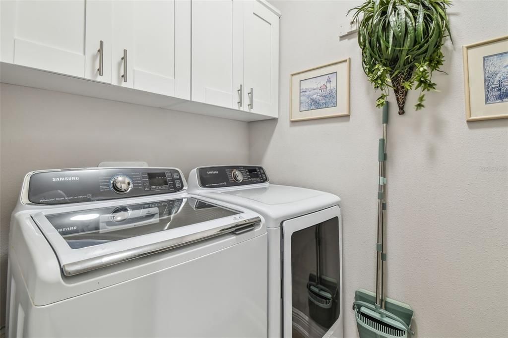 For Sale: $1,599,000 (3 beds, 2 baths, 2334 Square Feet)