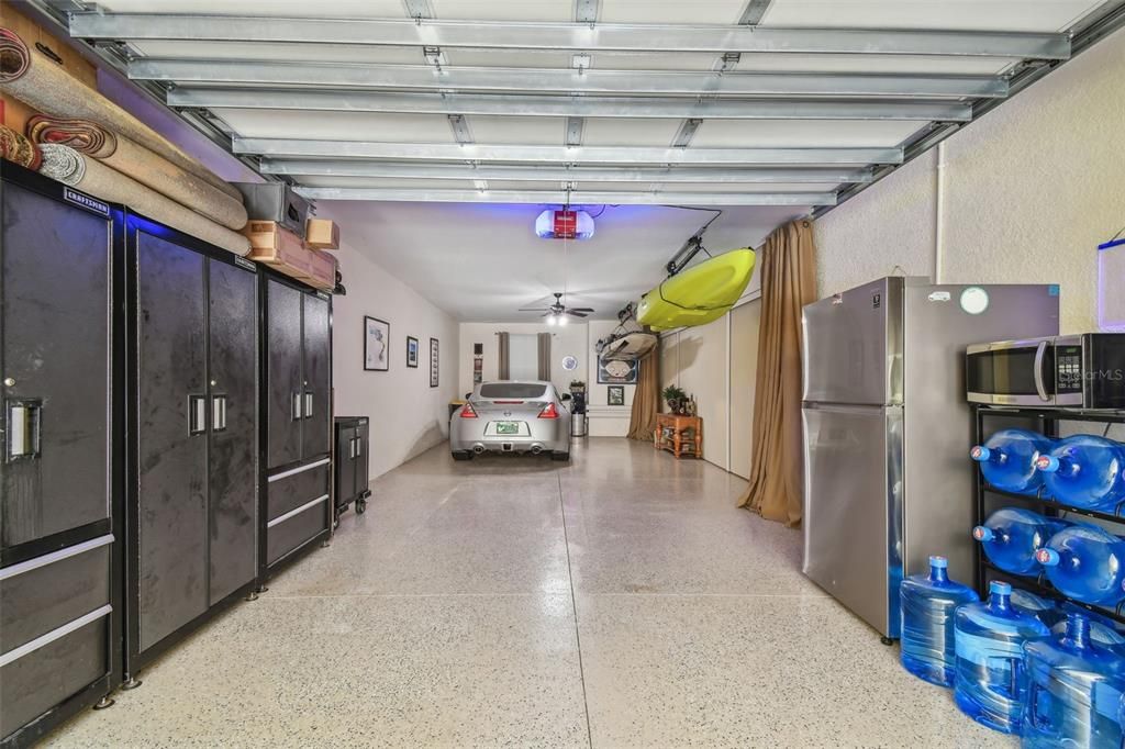 For Sale: $1,599,000 (3 beds, 2 baths, 2334 Square Feet)