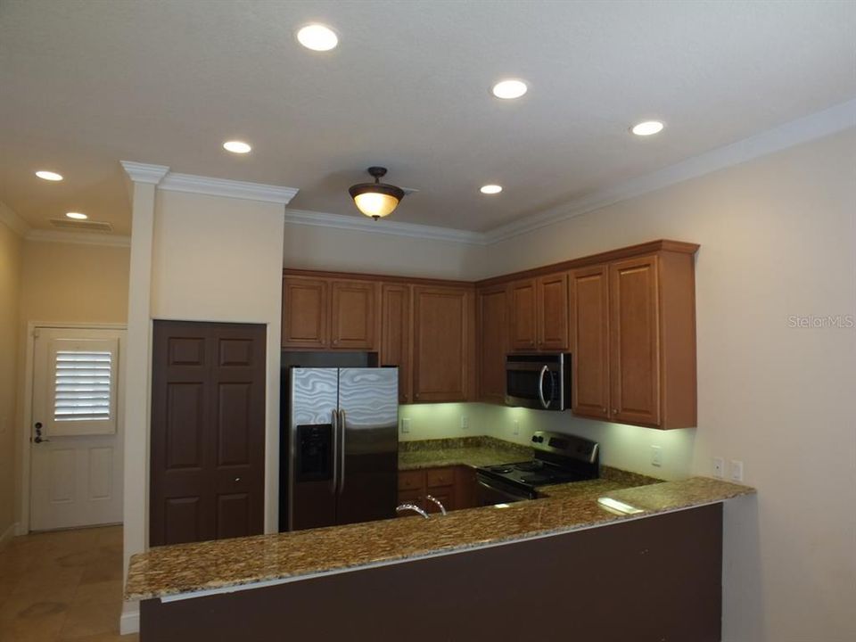 For Rent: $4,195 (2 beds, 2 baths, 1426 Square Feet)