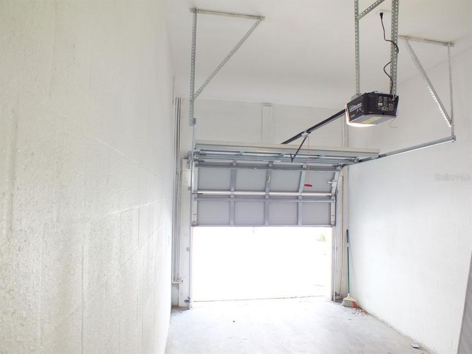 For Rent: $4,195 (2 beds, 2 baths, 1426 Square Feet)