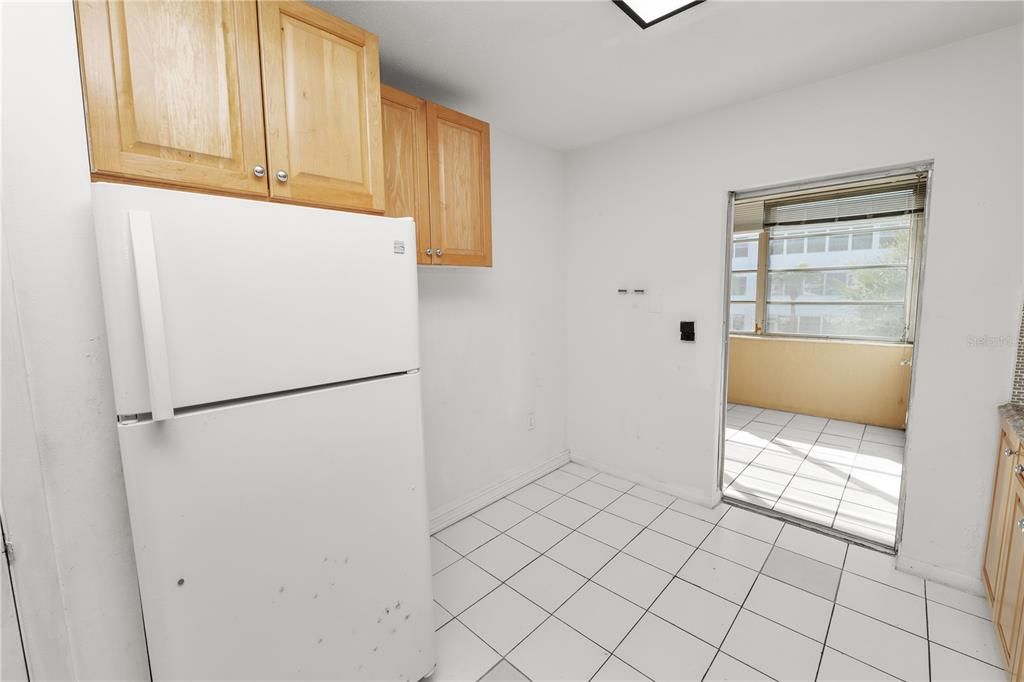 На продажу: $120,000 (2 спален, 1 ванн, 952 Квадратных фут)