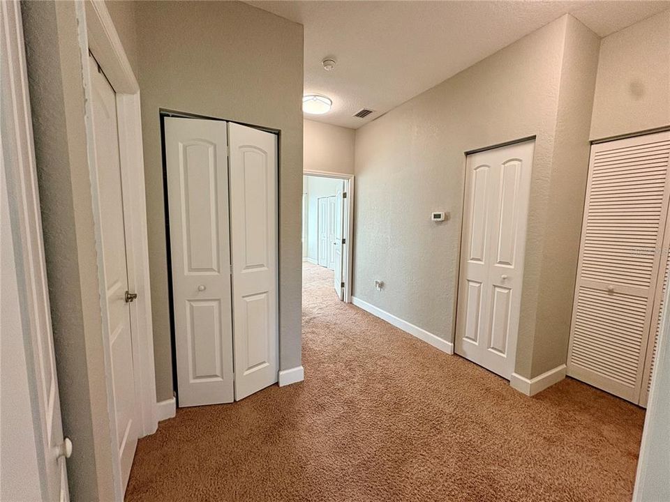 For Rent: $2,050 (3 beds, 2 baths, 1733 Square Feet)