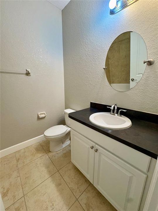 For Rent: $2,050 (3 beds, 2 baths, 1733 Square Feet)