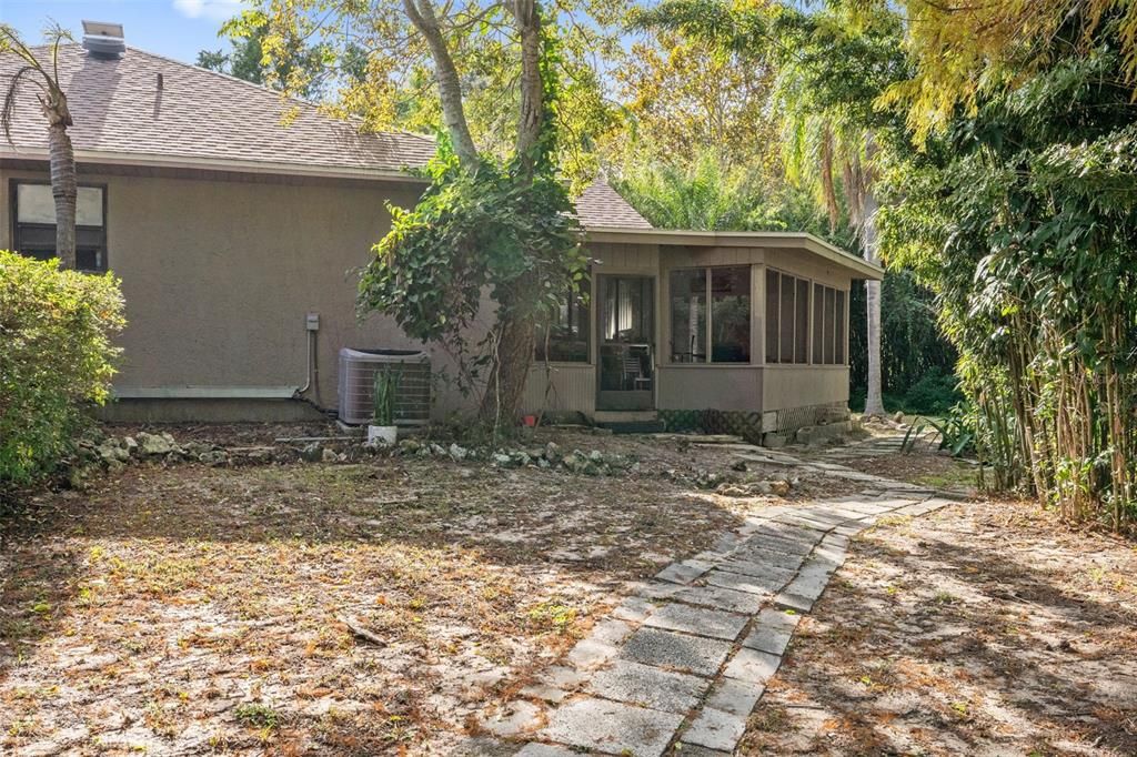 Active With Contract: $549,900 (4 beds, 3 baths, 3364 Square Feet)